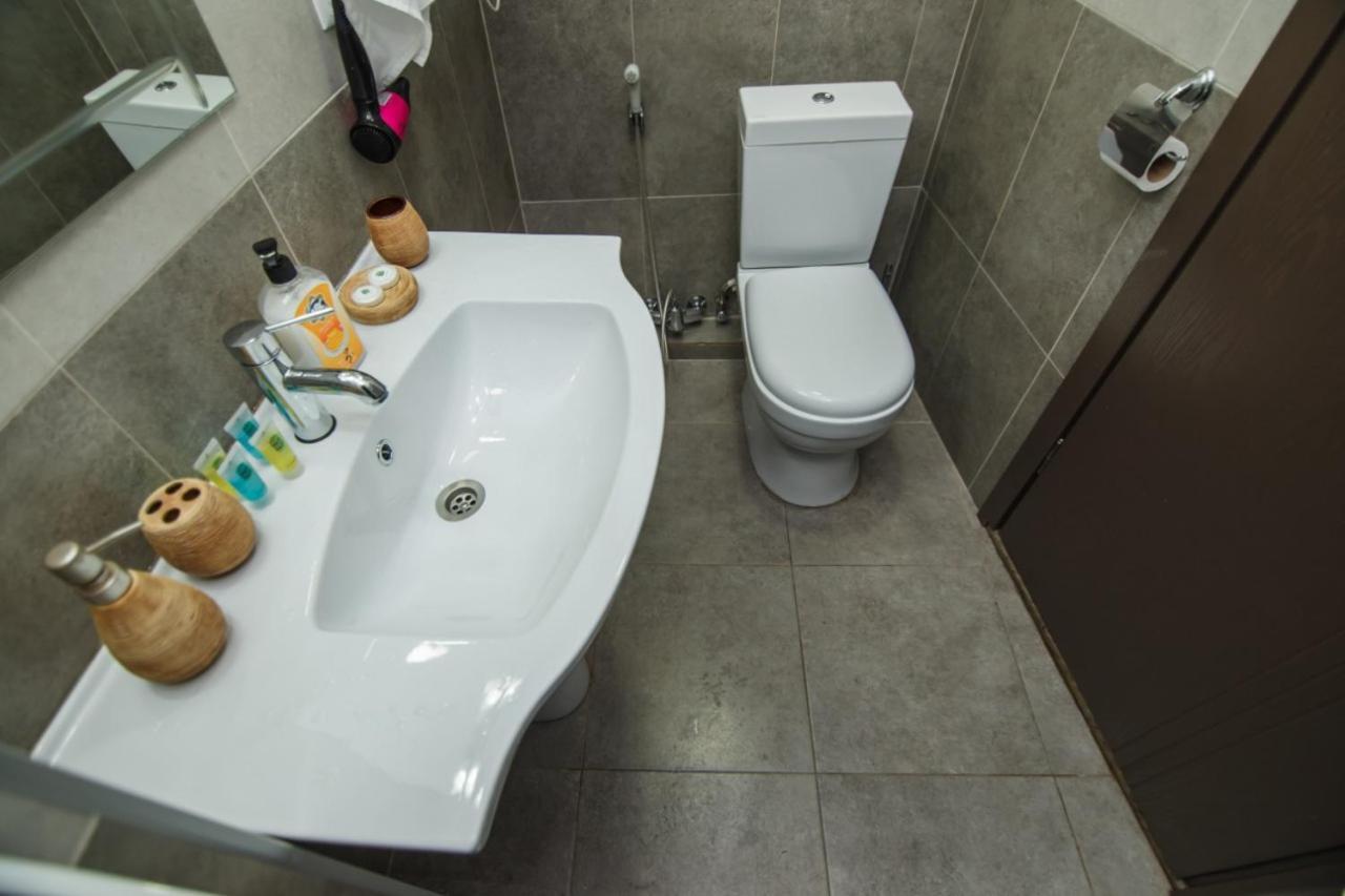 Ferienwohnung Rezal Plaza Batumi Exterior foto