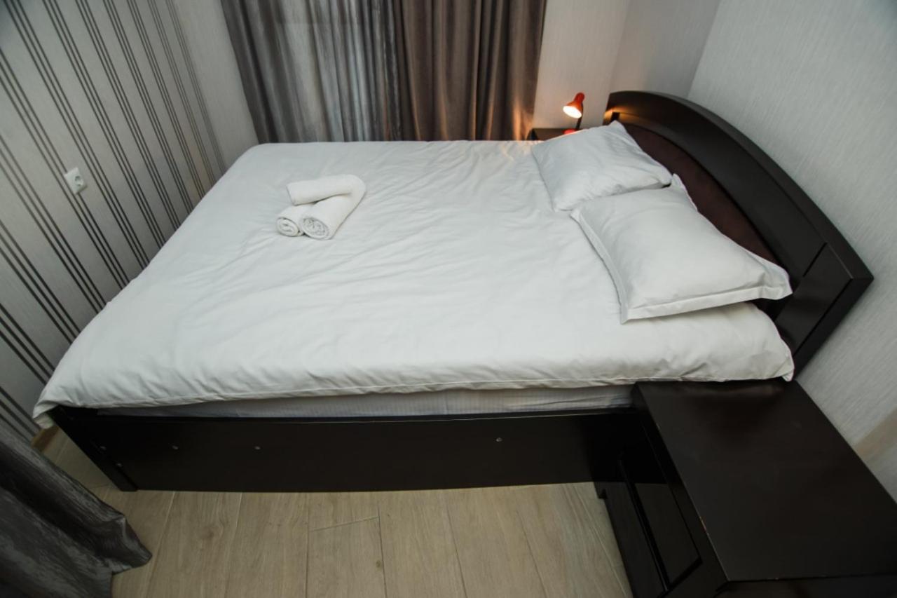 Ferienwohnung Rezal Plaza Batumi Exterior foto